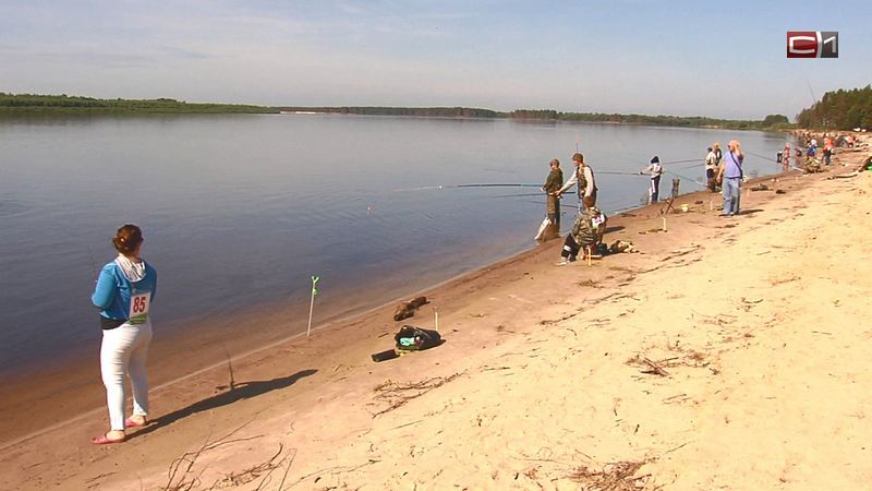 Весомый улов — щедрый приз. В Сургутском районе отметили День рыбака