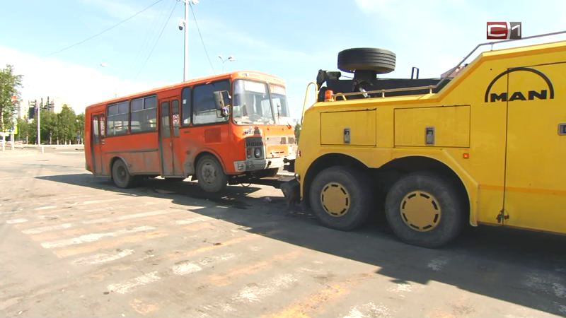 Борьба с автохламом: в Сургуте бесхозные транспортные средства попадают на штрафстоянку 