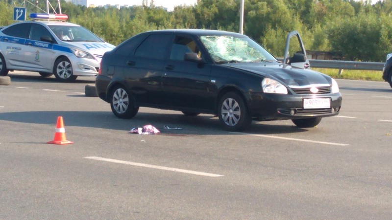 В Сургуте на пешеходном переходе сбили женщину. Пострадавшая в больнице. ФОТО. ВИДЕО