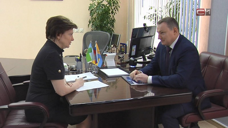 «Вы справитесь». Наталья Комарова в Сургуте встретилась с гендиректором «Тюменьэнерго»