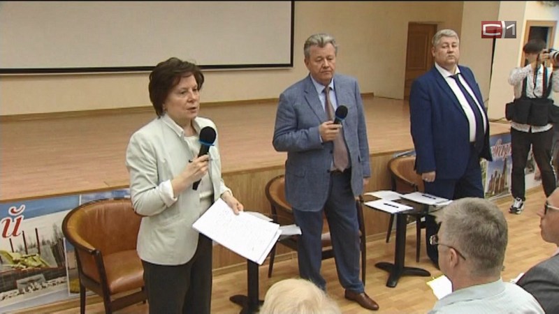 Материальная помощь. Губернатор Югры провела встречу с погорельцами из Нижневартовска