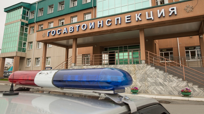 Не могут найти 2 месяца: полиция Сургута разыскивает виновника аварии
