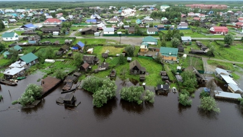 Более четырех миллионов рублей получат поселения Югры на ликвидацию последствий паводка 