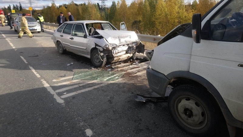 Трое человек пострадали за сутки в авариях на дорогах Югры