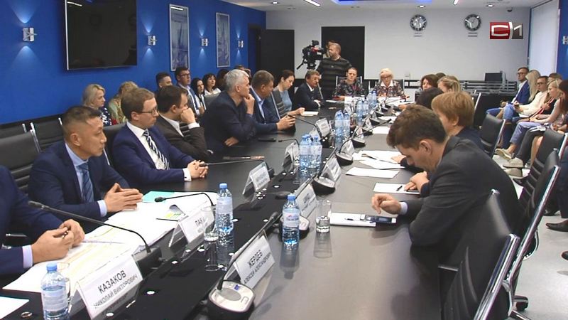 Депутаты Сургута продолжат обсуждение передачи ЖКХ в частные руки