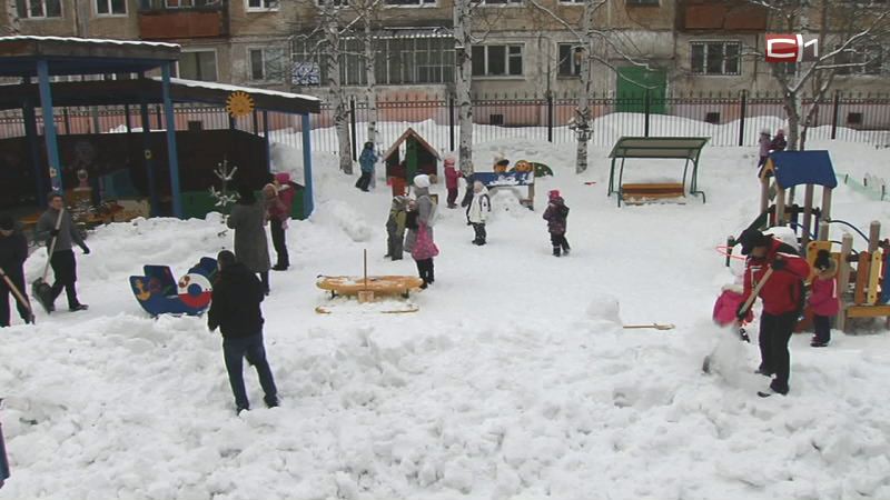 Кто должен чистить площадки от снега в детских садах Сургута -Новости  Сургута