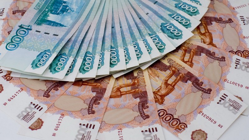 Сургутянин лишился почти миллиона рублей, рассчитывая на компенсацию
