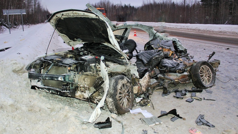 Три человека погибли в аварии на трассе под Нижневартовском