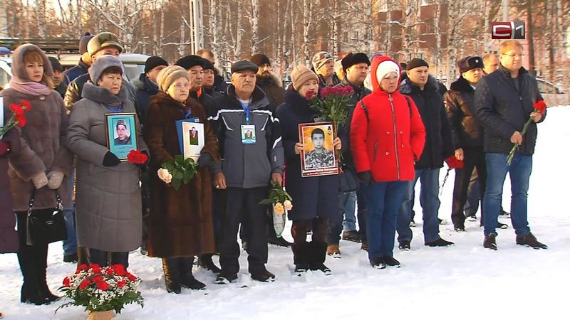 В Сургуте прошли мероприятия в память о воинах, погибших в Чечне