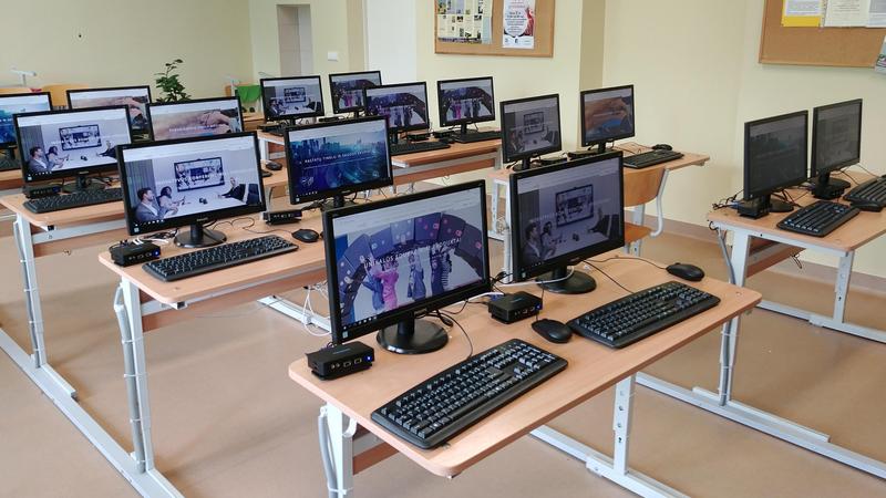 В одной из школ Сургутского района был открыт доступ к запрещенному контенту