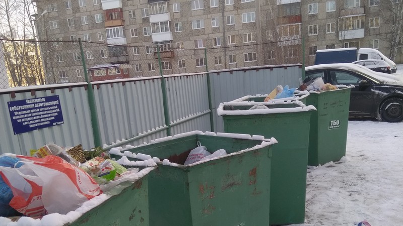В Югре работа по вывозу мусора в новогодние каникулы не прекратится