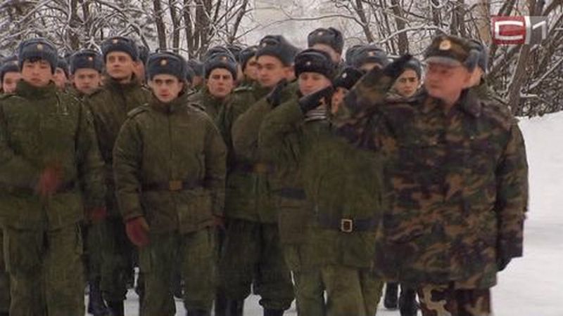 Более 70% жителей Югры и Ямала считают, что армейские навыки помогают им в работе