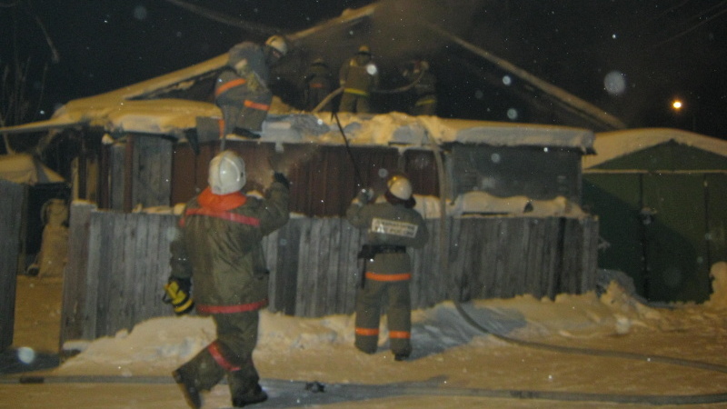 В Сургуте ночью вновь произошли пожары в дачных домах