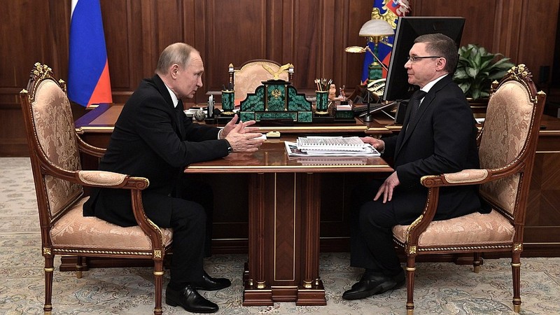 Путин обсудил с главой Минстроя России Якушевым вопросы строительства 