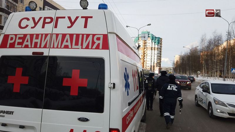 В Сургуте двух школьниц сбила машина — пострадавшие в травмцентре