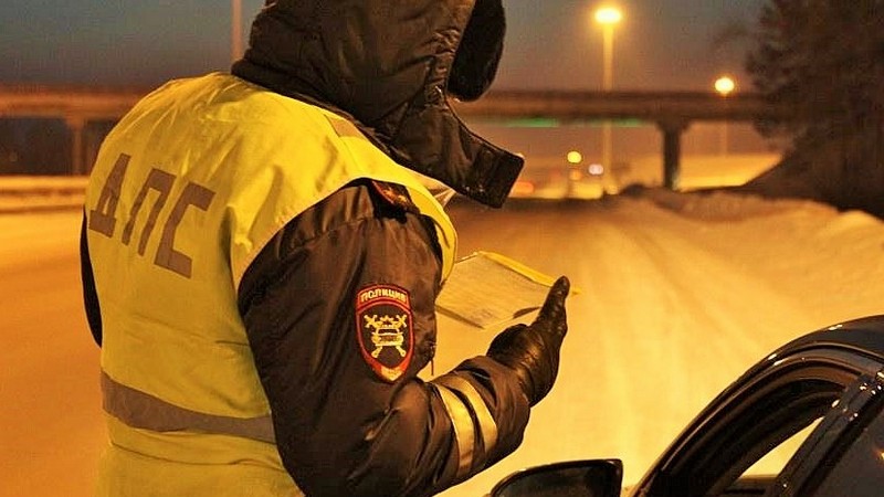 Автолюбителей на дорогах близ Сургута ждет проверка на алкоголь