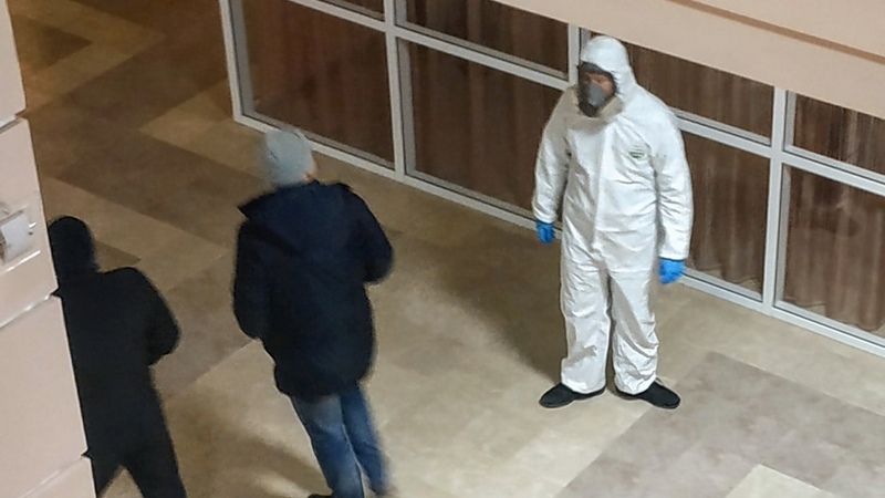 СРОЧНО! В гостиницу Ханты-Мансийска нагрянули медики и объявили эвакуацию
