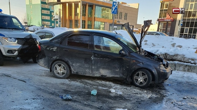 3 пожара за два дня: в Югре стали чаще гореть автомобили