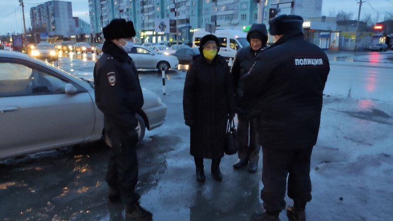 Зачем вышел на улицу? Сургутские полицейские патрулируют улицы