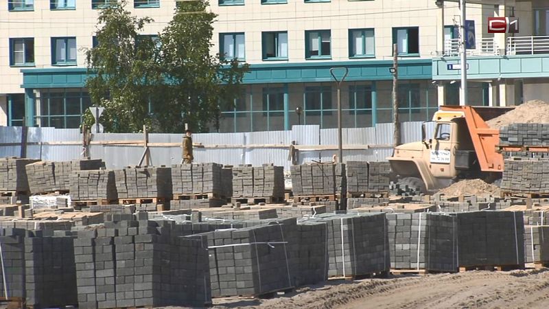 Почему обустройство главной площади в центре Сургута пошло не по плану