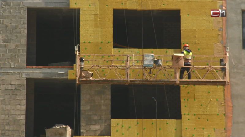 Рабочие на стройплощадках Сургута пренебрегают средствами защиты