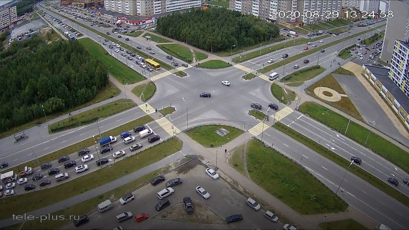 В Сургуте из-за перекрытия дороги образовалась пробка