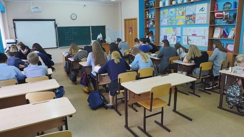 Министерство просвещения: должны ли школьники сдавать тесты на COVID