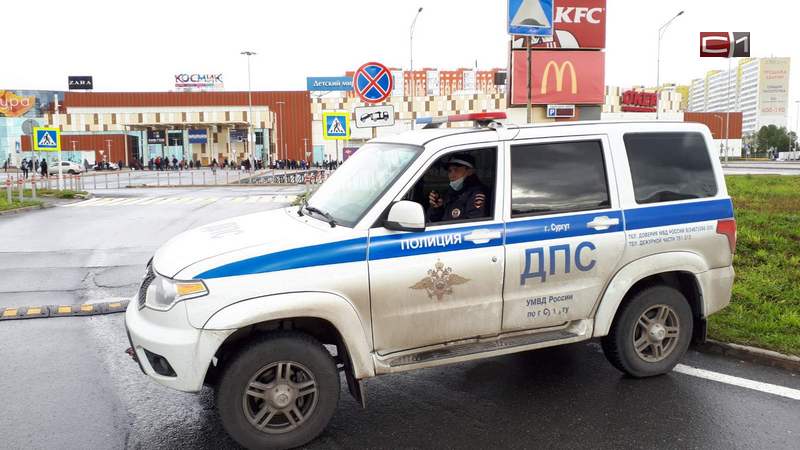 СРОЧНО! В сургутском торговом центре «Аура» снова объявили эвакуацию