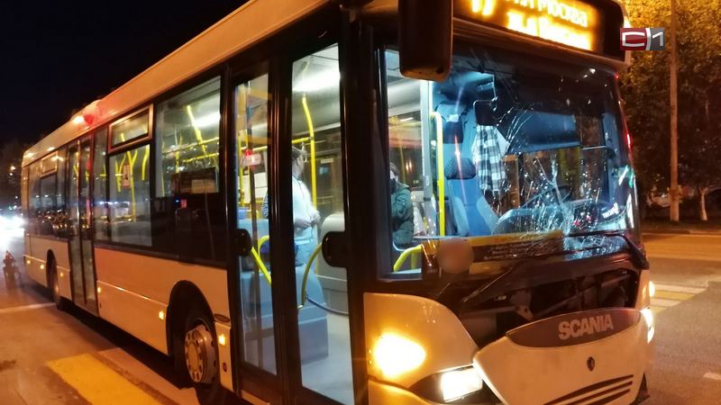 В Сургуте пассажирский автобус сбил пожилого мужчину