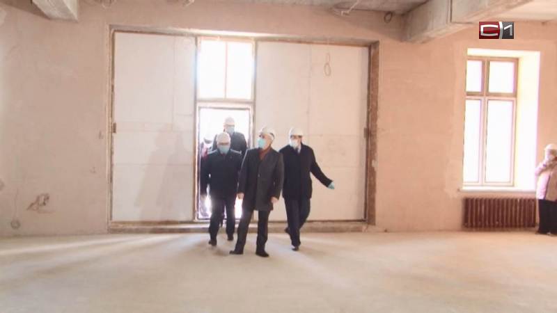 Губернатор Тюменской области проверил строящиеся в Ишиме объекты
