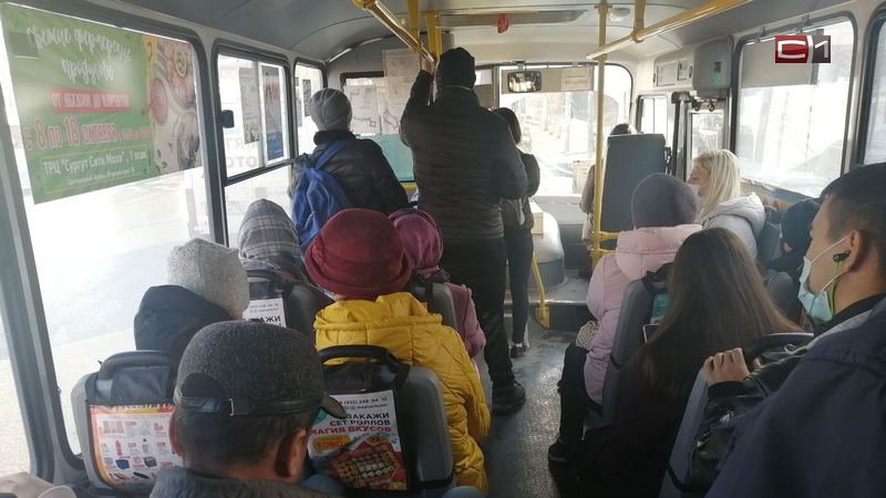 Ребенка без маски с криками выставили из автобуса в Сургуте