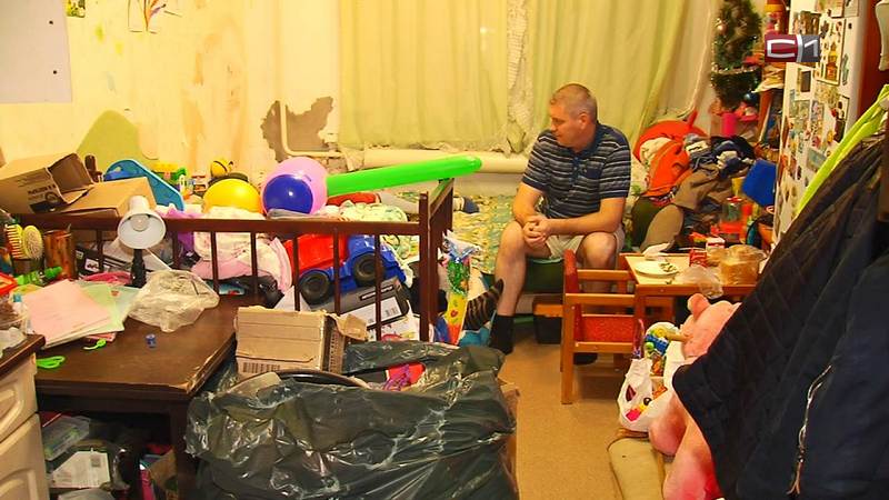 Двое детей и 14 кв. м.: каковы перспективы малоимущей семьи в Сургуте