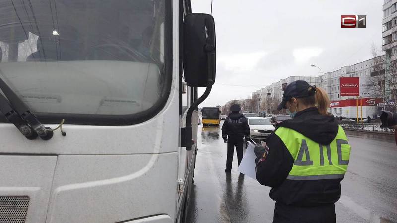 В автобусах Сургута требования ужесточаются: всех заставят надеть маски