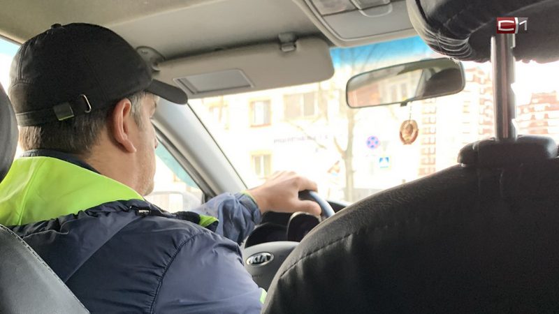 «Уши болят, дышать не могу». Почему таксисты Сургута не носят маски. ВИДЕО