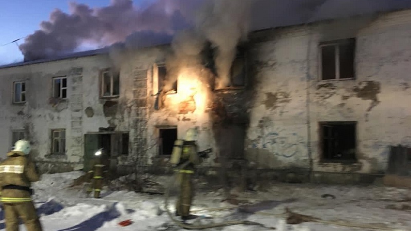 Крупный пожар в Югре, пятеро пострадавших