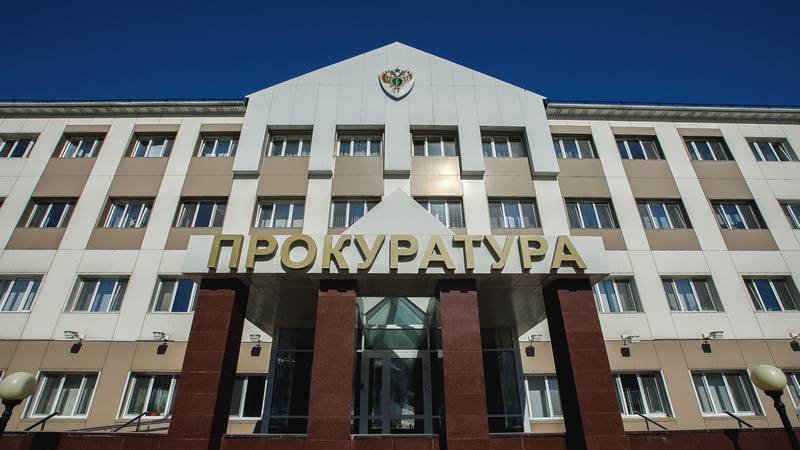 Директор охранного предприятия Сургута лишился должности из-за долгов по зарплате