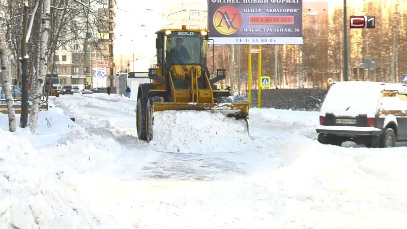 Инспекторы проверят качество уборки снега во дворах Сургута
