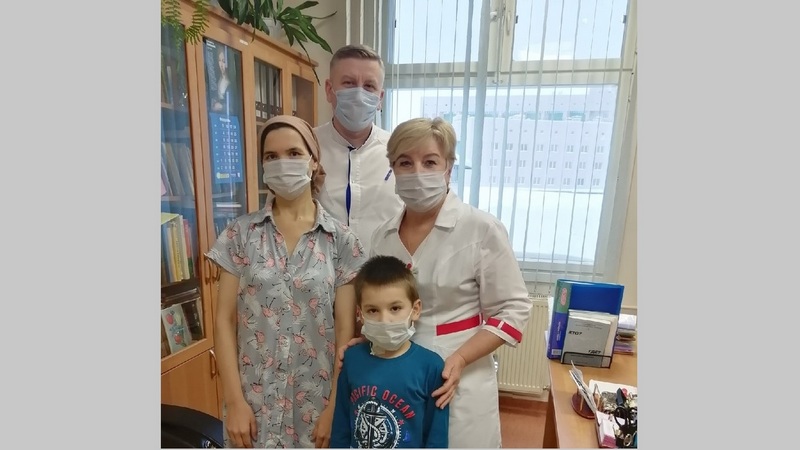 Врачи Югры провели уникальную операцию — удалили у мальчика опухоль в 20 см