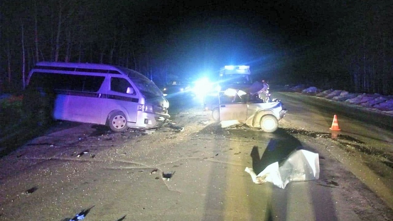 Водитель «Лады» погиб в аварии на трассе между Сургутом и Нижневартовском