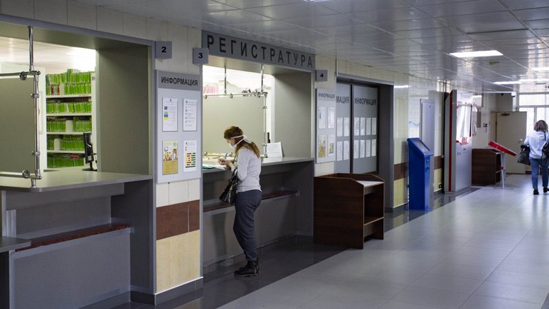 В Югре коронавирусом заразились более трех тысяч врачей