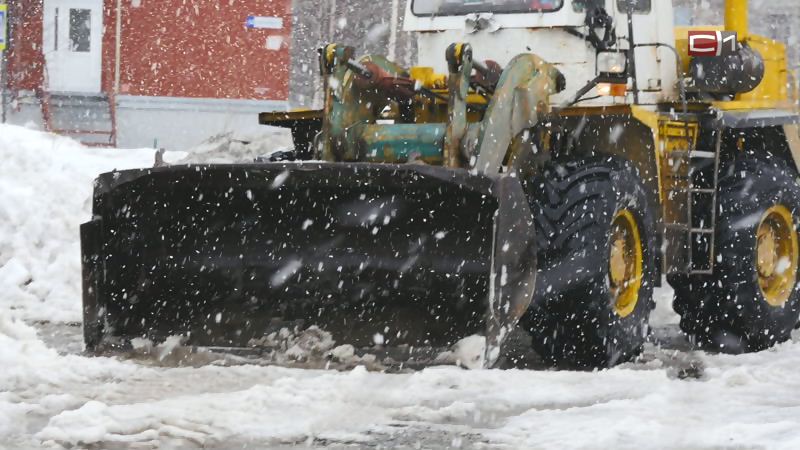В поселениях Сургутского района проводится масштабная уборка снега