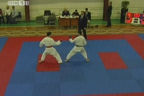 Сургутяне завоевали 16 медалей на первенстве по карате-до