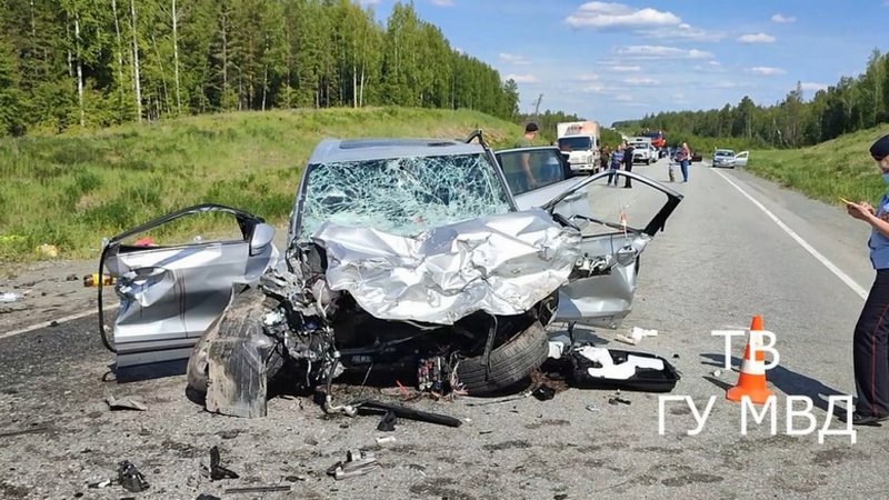 По факту гибели четырех югорчан в ДТП на Урале возбудили уголовное дело