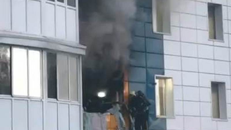 В пожаре на Маяковского в Сургуте погиб человек. ВИДЕО