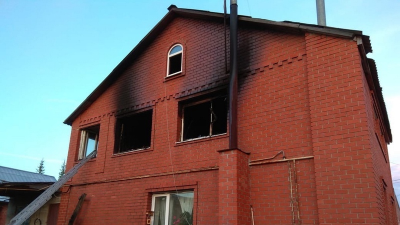 В Югорске в частном доме в результате пожара погиб ребенок