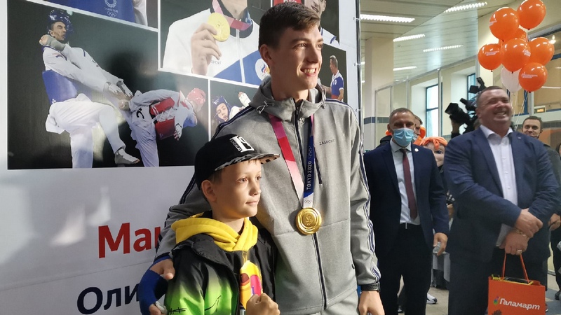 Олимпийский чемпион Максим Храмцов вернулся в Югру