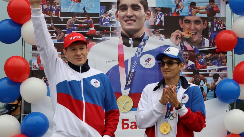 Олимпийского чемпиона Альберта Батыргазиева встретили в аэропорту Нижневартовска