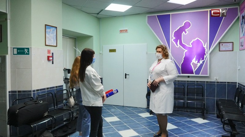 Беременность и прививка от COVID: врачи Сургута развенчали фейки