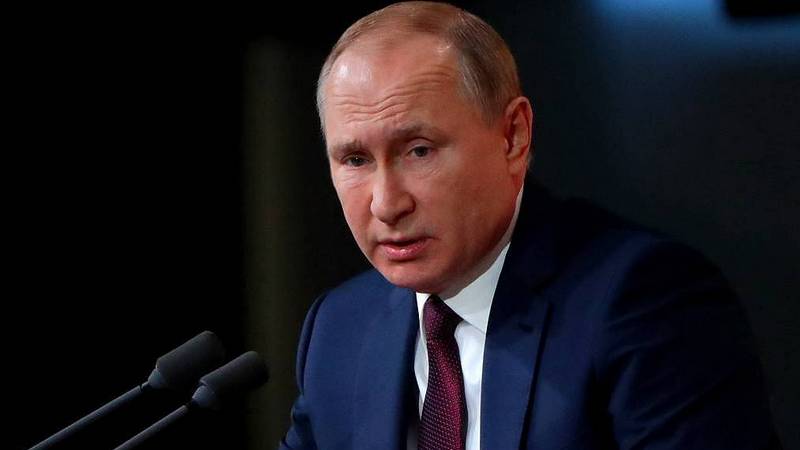 Президент России предложил выплатить всем пенсионерам по 10 тысяч