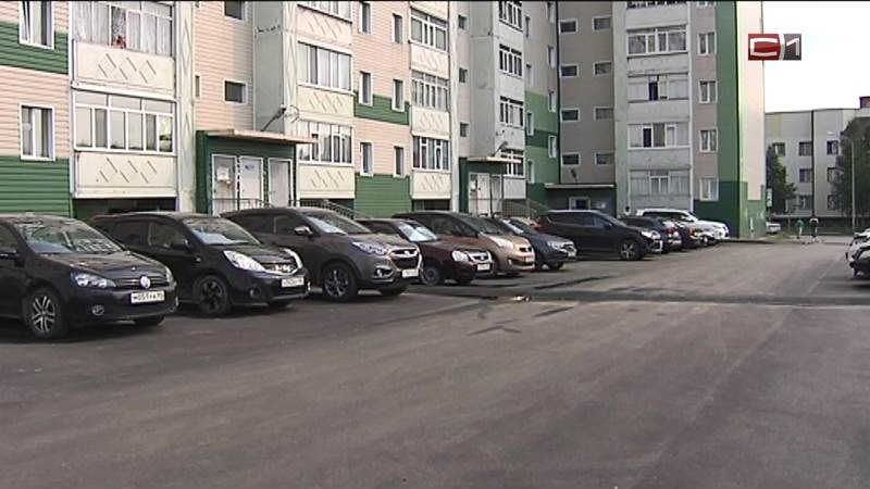 Ход благоустройства дворов в Сургутском районе проверила Наталья Комарова